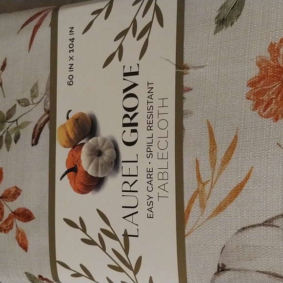 Table cloth - Picture 5 of 5